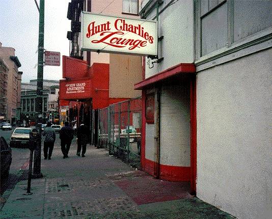 Tendrnob$tenderloin-bar-crawl$aunt itm$aunt-charlies.jpg