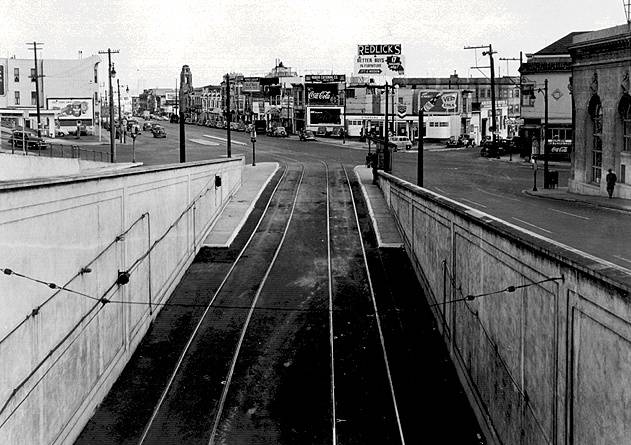 Castro1$twin-peaks-tunnel-1929.jpg