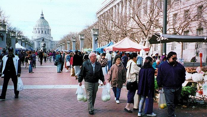 File:Tendrnob$un-plaza.jpg