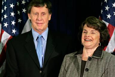 Image:Sen dianne feinstein d calif smiles along with her husband richard blum left at a democratic election party in san francisco tuesday nov 7 2006.jpg