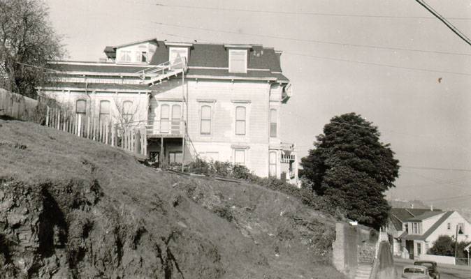 Teresa Bell residence 198 Laidley c 1959 AAC-5906.jpg