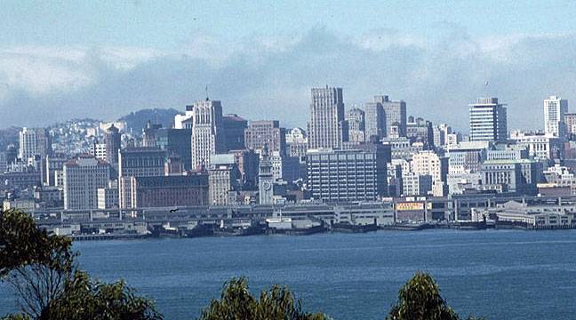 Ferry-bldg-cu-and-downtown-aug-21-1962-cushman-12226.jpg