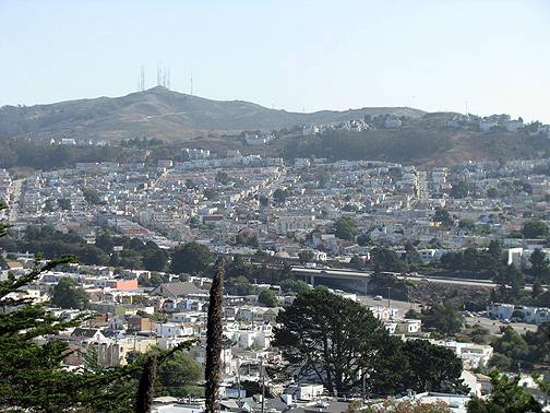 File:Brooks-Park-south-view-of-San-Bruno-Mtn 4532.jpg