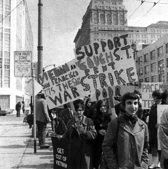 Mission-Tenants-Union-picket-c-1969 8x8 El-Puente-de-Claudio.jpg