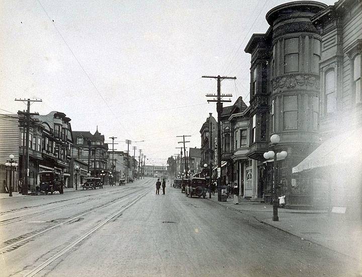Mission-St.-South-from-30th-St.,-1920.jpg