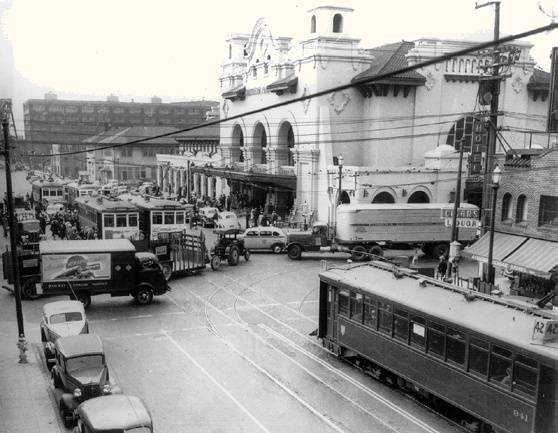 Transit1$caltrains$station itm$sp-station-1935.jpg