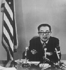 Sfsuingl$hayakawa-at-podium.jpg