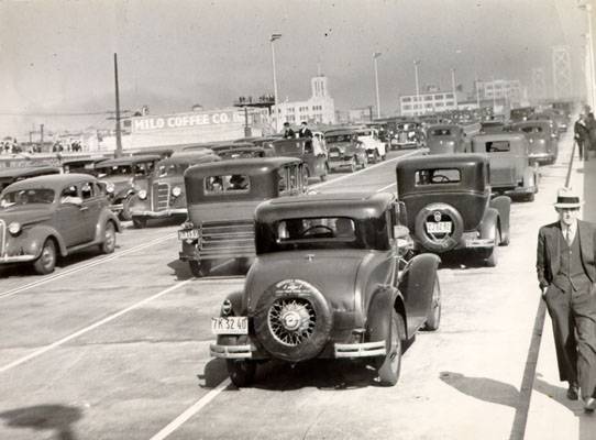 Opening day of the San Francisco-Oakland Bay Bridge Nov 12 1936 AAD-2287.jpg