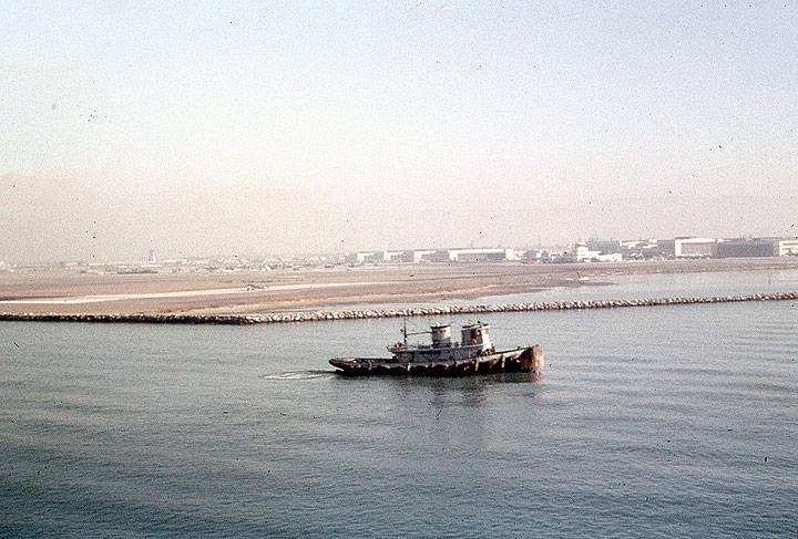 SF063 Tug-Boat-SF-Bay.jpg