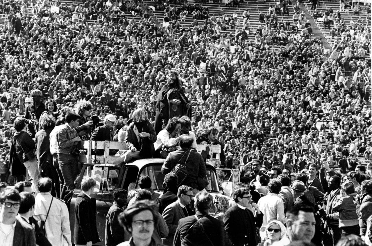 Kezar-Stadium-Antiwar.jpg