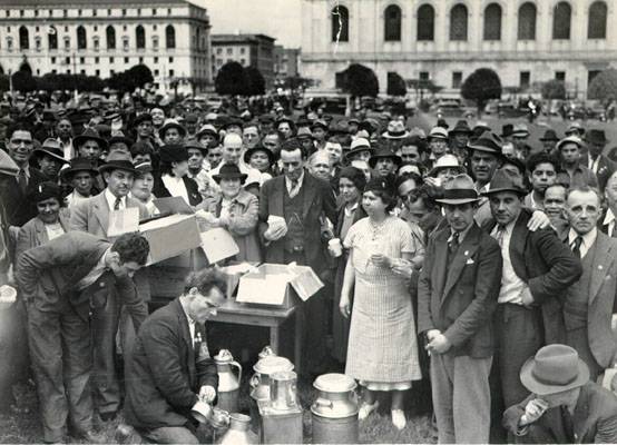 Cannery workers enjoy free lunch in civic center 1938 AAB-7423.jpg