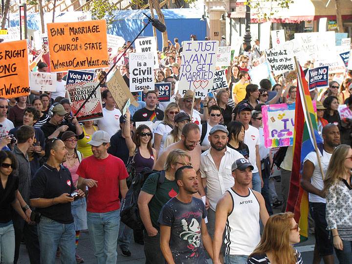 Gay-marriage-march-on-Market-Street-Nov-2007 5254.jpg