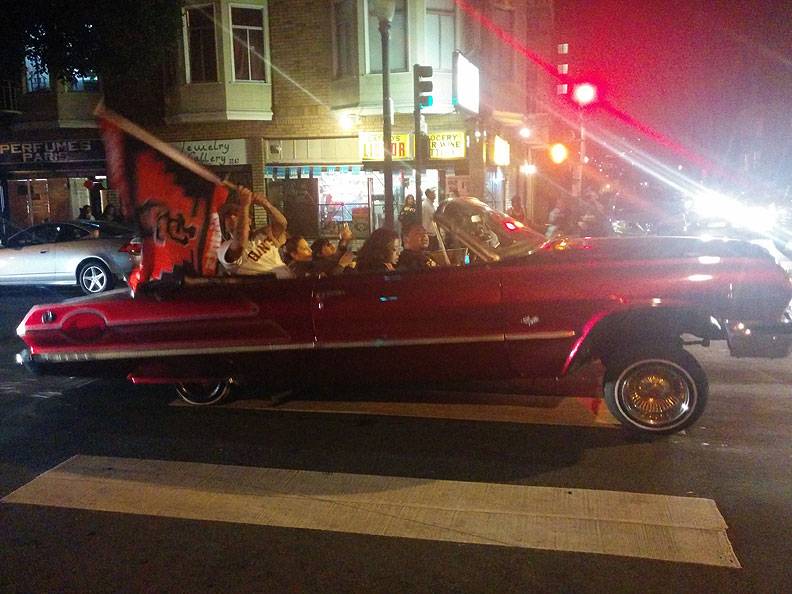 File:Low-rider-on-24th-during-2014-WS-celebration 20141016 211837.jpg