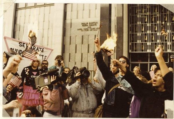 Castro-sweep-police-riot-gerardkoskovich-sanfrancisco-copblock-2.jpg