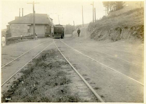 File:Market Street Extension, original condition at switchback, Mono and Caselli 1921 AAB-6185.jpg