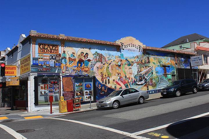 File:Excelsior-mural-at-Mission-and-Excelsior 2794.jpg