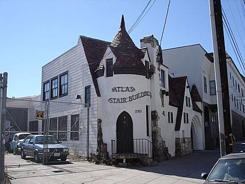 Atlas-stair-bldg7512.jpg