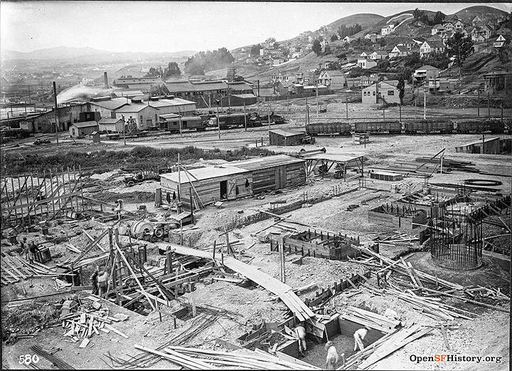 File:Islais-Creek-Incinerator-1912-w-east-slope-of-Bernal wnp36.jpg