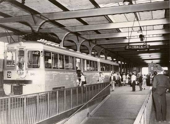 File:July 20 1953 train on platform AAD-6051.jpg