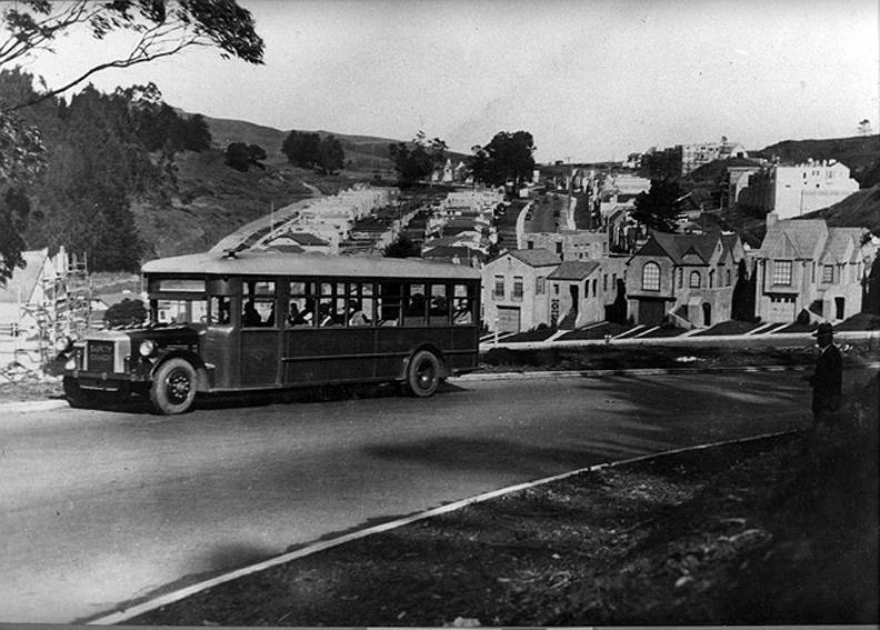 413-1926 10monterey-miralomadrive.jpg