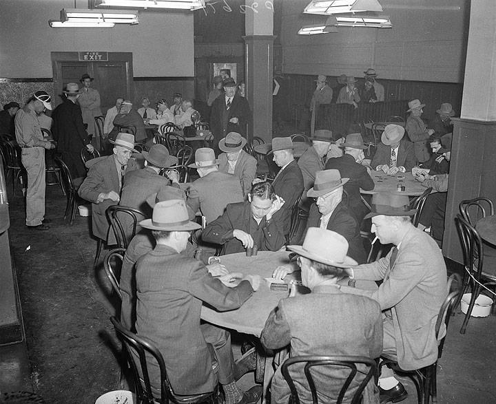 File:Remmers-Gambling-den-D.01.jpg