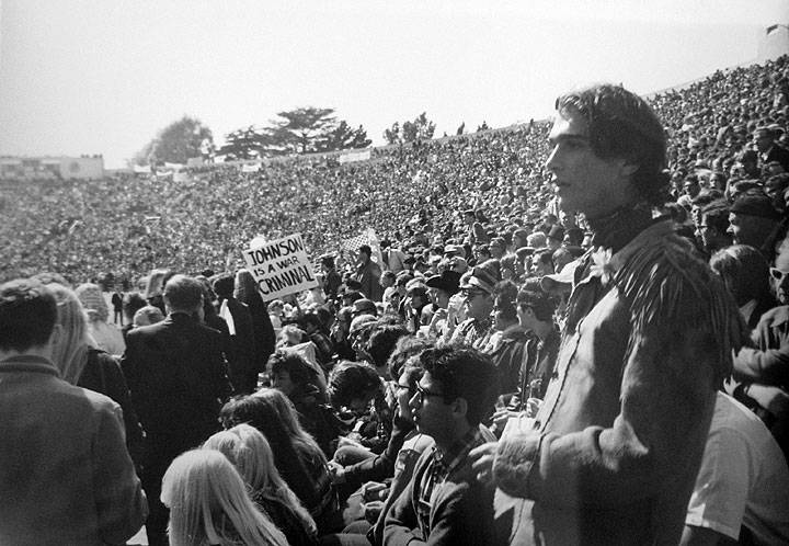 File:1968-kezar-rally-against-Vietnam-War-w-Johnson-is-a-war-criminal-sign 7108.jpg