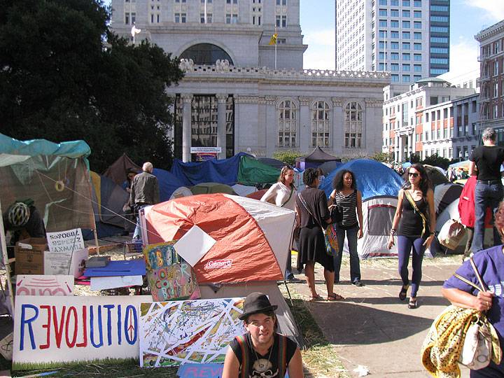 File:Oak oct15 camp-at-Oscar-Grant-Plaza 4215.jpg