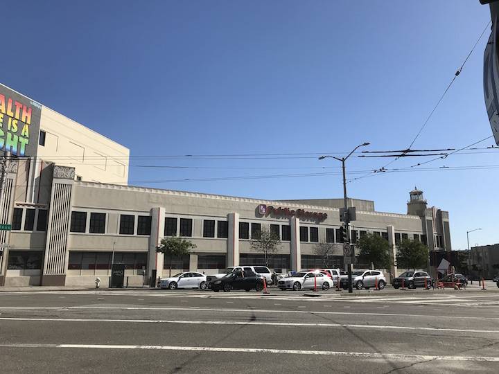 File:Bound to fall WT public storage s van ness 14 oct 2018.jpg