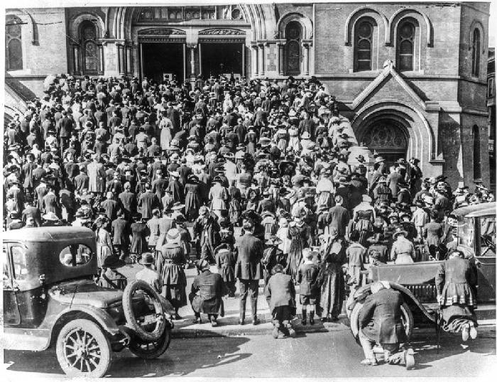 Ourdoor church services St Marys Cathedral Van Ness and OFarrell 1918 wnp27.2985.jpg