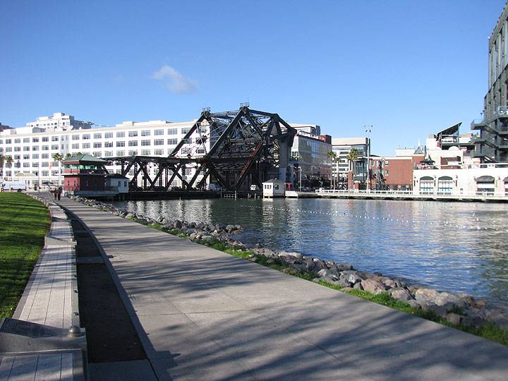 File:3rd-st-bridge-from-mccovey-cove-park 1705.jpg