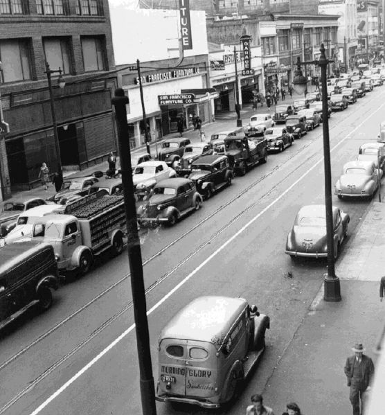 File:Soma1$1946-traffic-jam.jpg