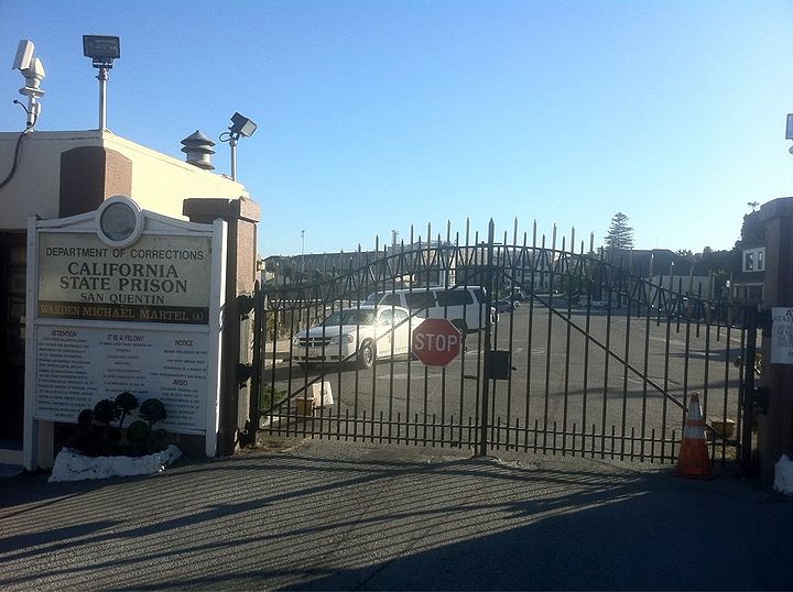 San quentin front gate.jpg