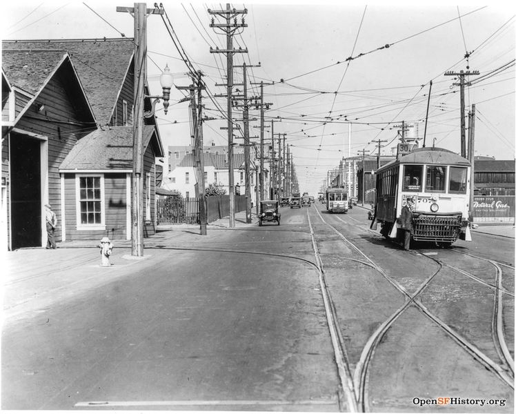 File:3rd near 24th 1921 30-line MSRY car 707. Kentucky Car House on the left. 3rd St was called Kentucky until 1909 wnp27.4776.jpg