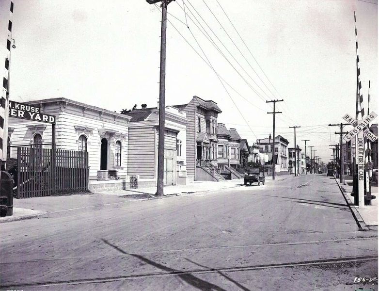 File:Treat at rr crossing 1920s.jpg