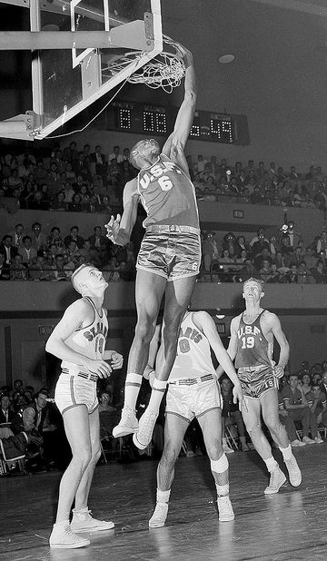 Bill russell.jpg