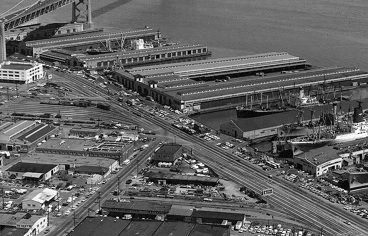 South-beach-piers-and-railyards-off-Embarcadero-c-1972-courtesy-Jimmie-Shein.jpg
