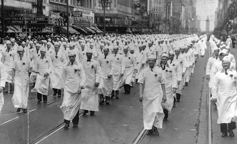File:Butchers-march-on-Market-Street-in-1930s-Labor-Day.jpg
