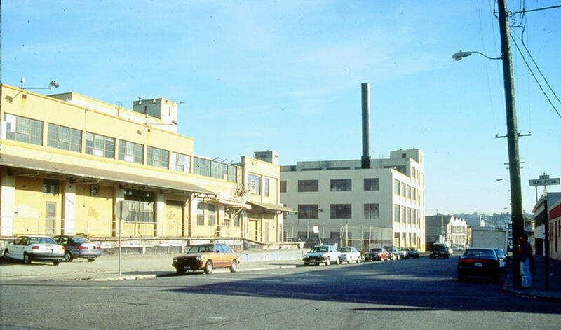 South-at-the-east-side-of-Florida-Street-from-Mariposa-Street---1995.jpg