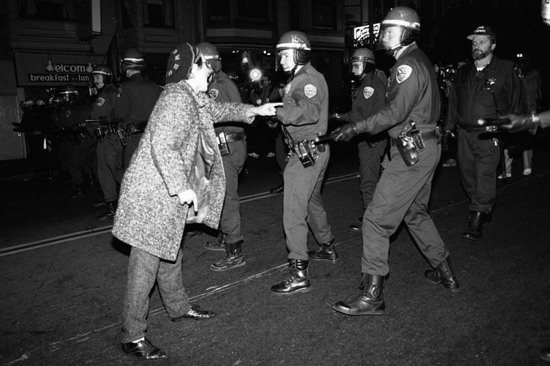 Castro sweep cops on street 10-6-89.jpg