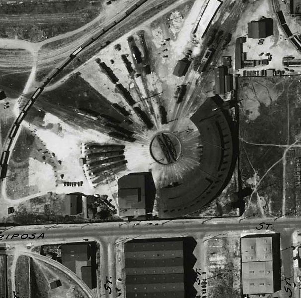 File:Mission Bay Roundhouse Aug 1938 SF14.jpg
