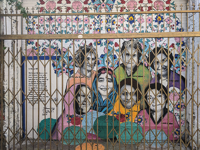 File:Iranian-political-prisoners-mural-in-Clarion-Alley 20200114 105100.jpg
