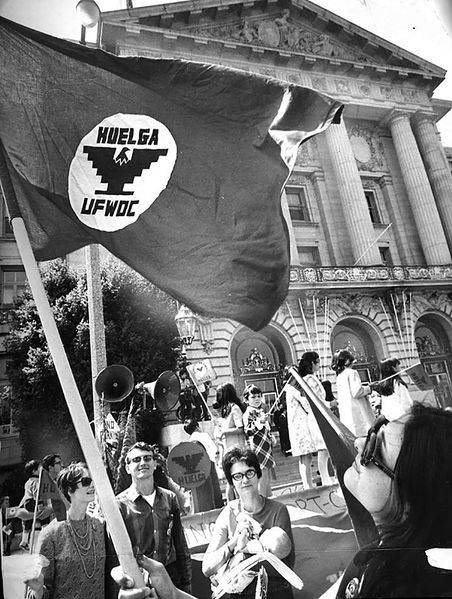 File:UFW-rally-at-City-Hall-Sept-15-1968 Greg-Robinson-SFC.jpg