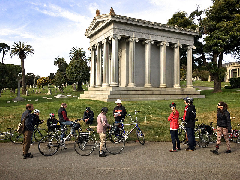 File:Cc and group at Hearst Mausoleum cemetery tour nov 3 2013 marcin wichary 10660832006 27d5cfac92 k.jpg