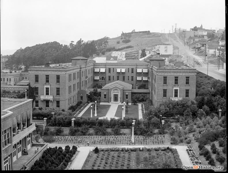 File:23rd near Vermont. Elevated view north to northeast wing of San Francisco General Hospital, Potrero Hill beyond. 1930s wnp14.12206.jpg