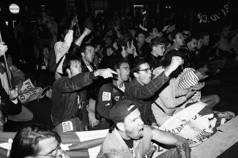 File:Castro Sweep sit in with fists 10-6-89.jpg