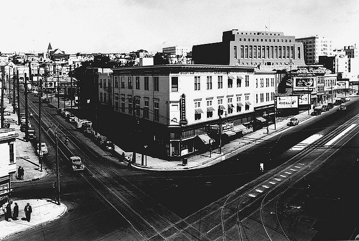 Northeast-at-Market-and-Church-with-Mint-behind-Sept-14-1945-SFDPW.jpg