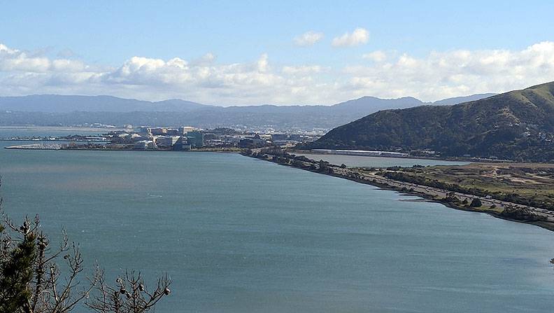 File:Sierra-point-and-hwy-101-from-Bayview-Hill 20180325 162815.jpg
