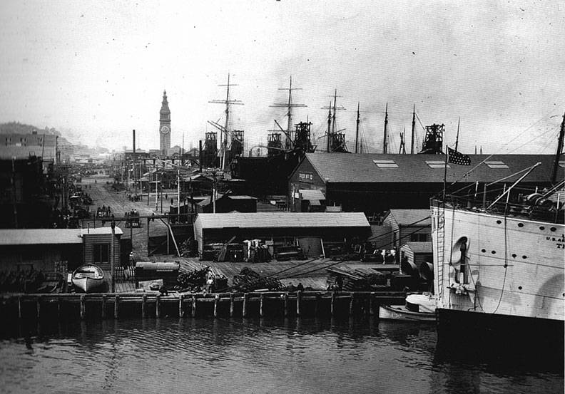 View-north-on-East-Street-c-1901-1906-from-Folsom.jpg