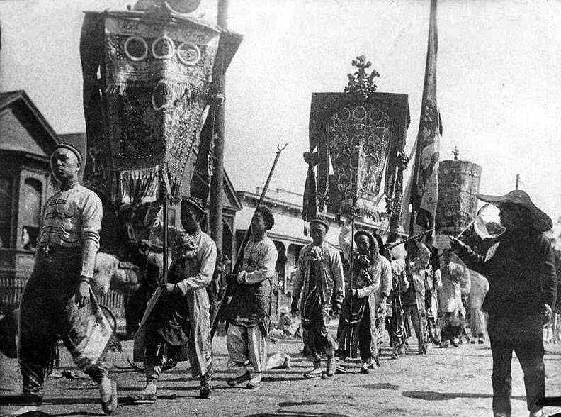 File:Chinese-Parade SF-Chronicle-Unkown-LocationDate-1.jpg