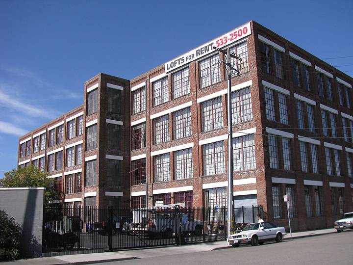 File:Jingletown-cotton-mill-now-lofts 2023.jpg